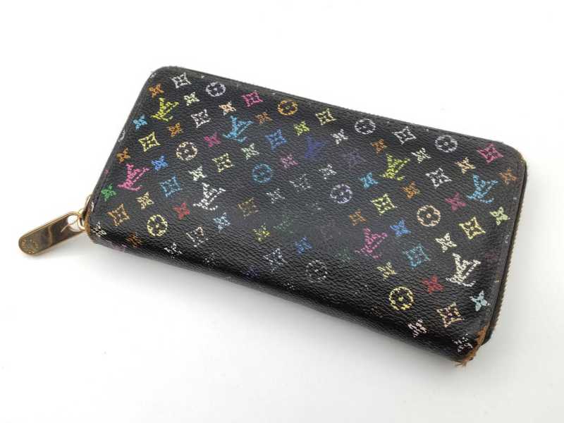 ルイヴィトン買取 ジッピー・ウォレット M60243